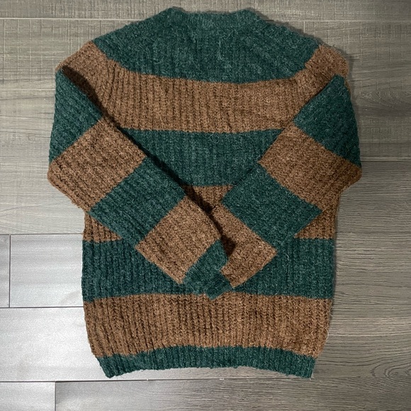 Green and Brown striped knit sweater - Picture 2 of 3